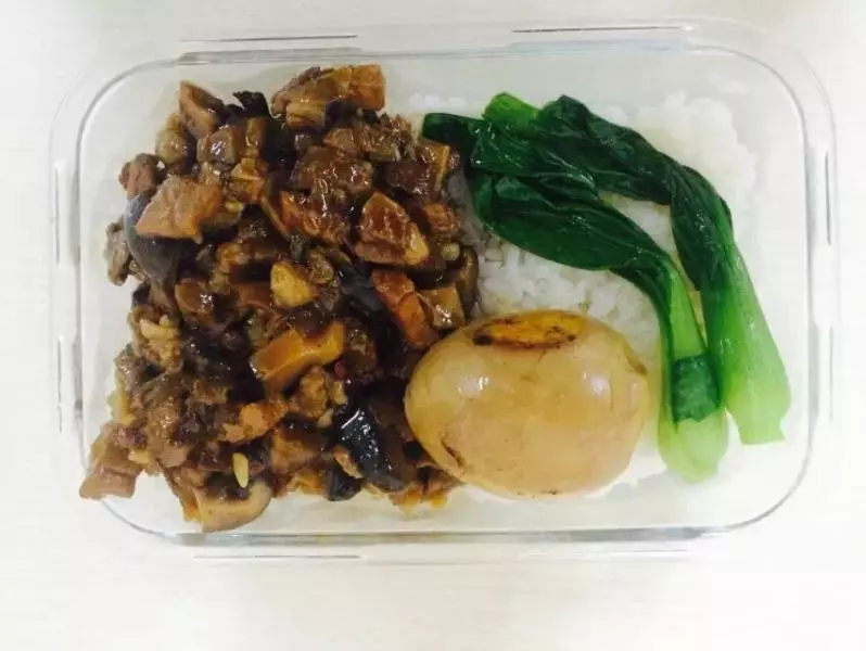 正宗滷肉飯