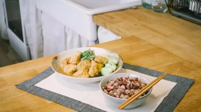 創食計 - 帶湯黃燜雞配雜豆飯