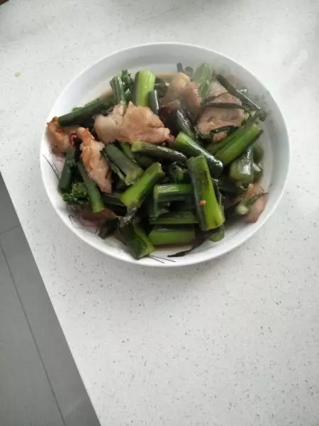 紫菜苔炒五花肉