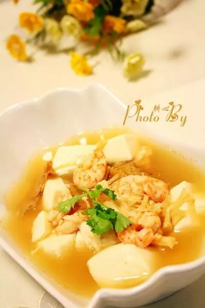 瑶柱虾仁豆腐汤