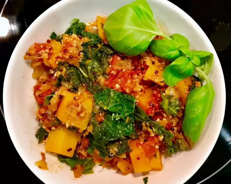 羽衣甘蓝南瓜炖藜麦 Kale, butternut squash and quinoa stew