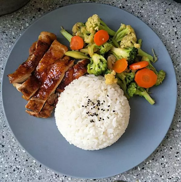 简餐（烤鸡肉饭）