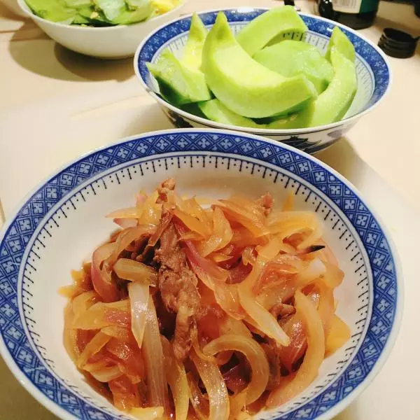 再也不吐槽食其家肉少版的牛丼