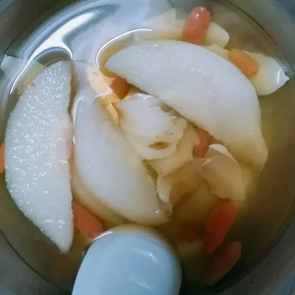 秋飲梨湯