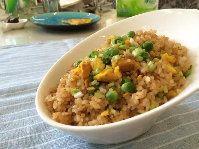 酱油蛋炒饭