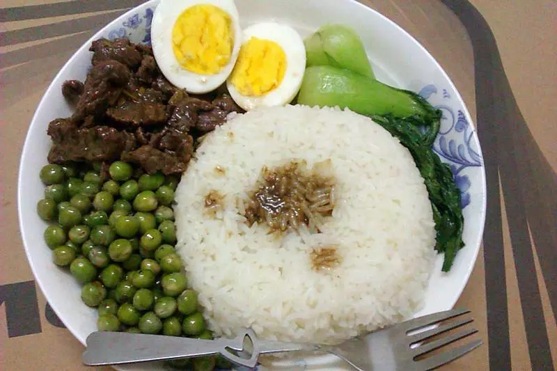 牛肉卤饭