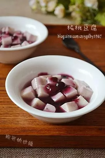 藍莓核桃豆腐