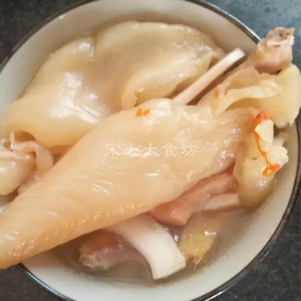 响螺花胶（鱼胶）鸡汤