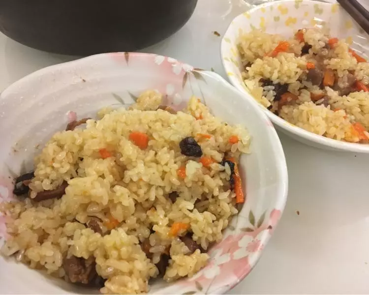 电饭锅碎肉抓饭