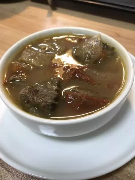 一碗牛肉湯