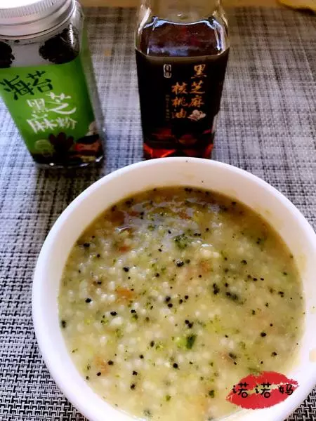 海苔黑芝麻粉番茄小米疙瘩湯