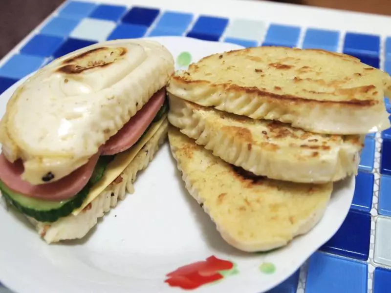 雞蛋椒鹽煎饅頭片+自製中式漢堡