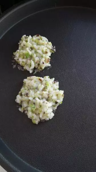 米饭西兰花饼