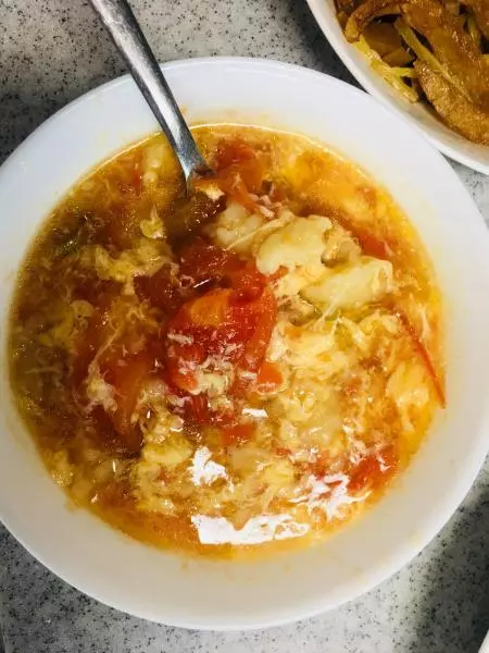 健康流食-番茄鸡蛋疙瘩汤