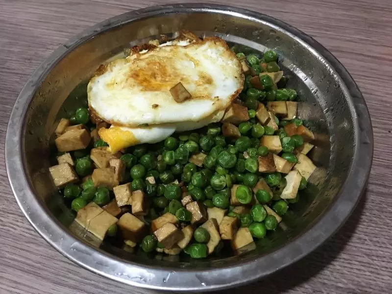 豌豆炒豆乾