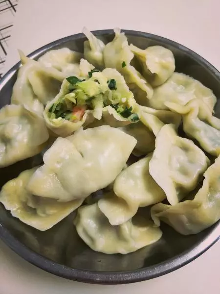 瓠子素三鲜水饺