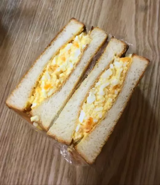 简单快手的鸡蛋三明治