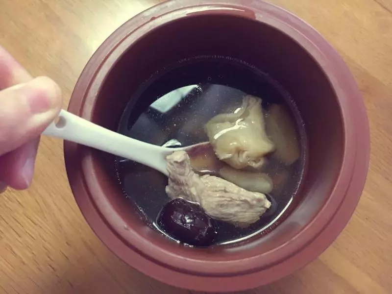 養顏花膠瘦肉湯