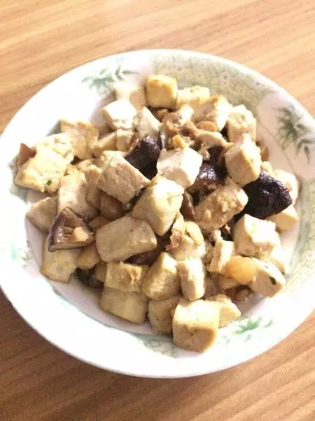 香菇干贝煲豆腐