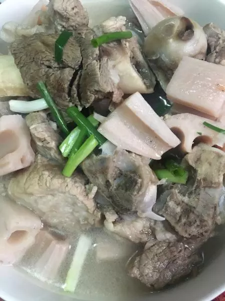 大棒骨蓮藕湯