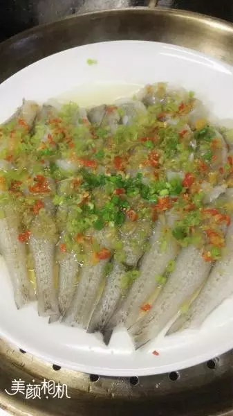 冬菜泡椒蒸豆腐魚