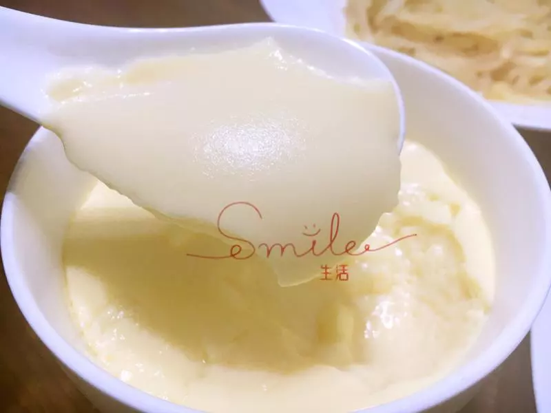 牛奶鸡蛋羹-滑、嫩