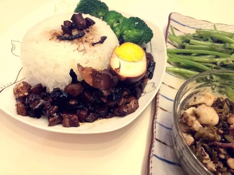 台湾卤肉饭