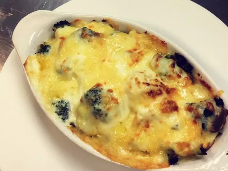 Broccoli and cauliflower mornay