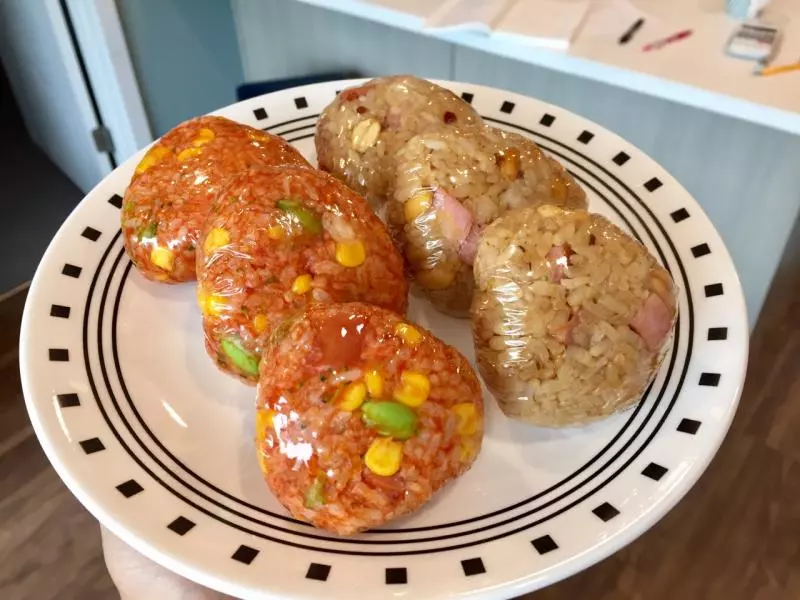 沒時間吃飯的救星！快手番茄香腸炒飯 宮保炒飯飯糰