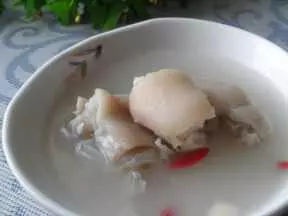 雙色杏仁豬蹄湯