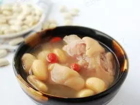 芸豆猪手汤