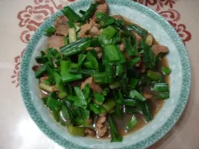 裡脊肉片炒大蒜