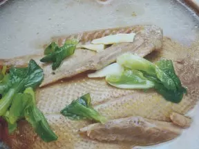 火腿土鸭煲