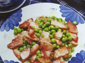 豌豆炒腊肉