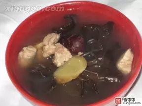 黑木耳瘦肉紅棗湯