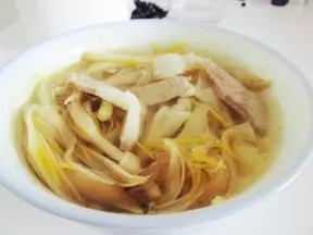 金針瘦肉湯