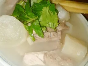 白蘿蔔瘦肉湯