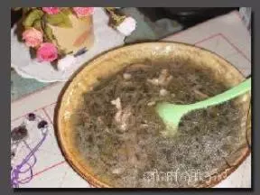 蓴菜肉絲湯