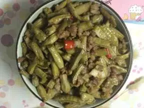 酸豆角炒肉末