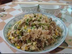 豌豆玉米牛肉饭