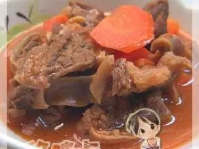 胡萝卜煲牛肉汤