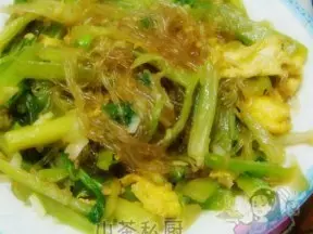 芹菜炒粉