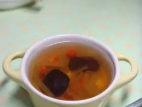 杞棗芹菜湯