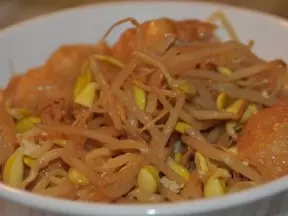 黄豆芽烧豆泡