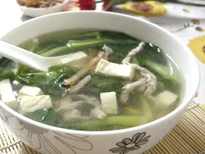 青菜榨菜肉絲湯