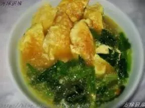 蛋饺菠菜汤