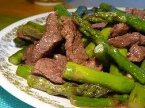 蘆筍炒牛肉