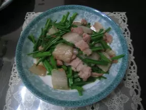 肉片炒蒜苗