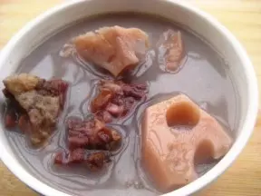 臘鴨蓮藕湯