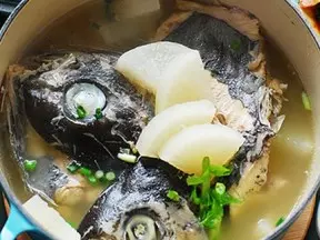 蘿蔔燉鯛魚